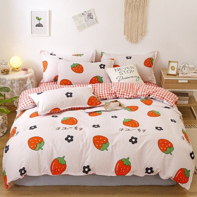 Kawaii Strawberry Bedding Set - Juneptune