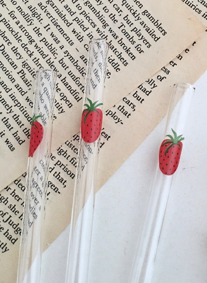 Strawberry Transparent Glass With Straw - Juneptune