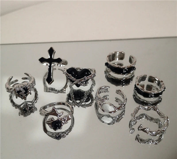 Goth Thorns Black Irregular Ring Collection