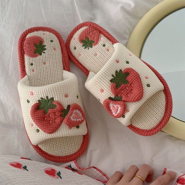 Cute Aesthetic Strawberry Comfy Slippers - Juneptune