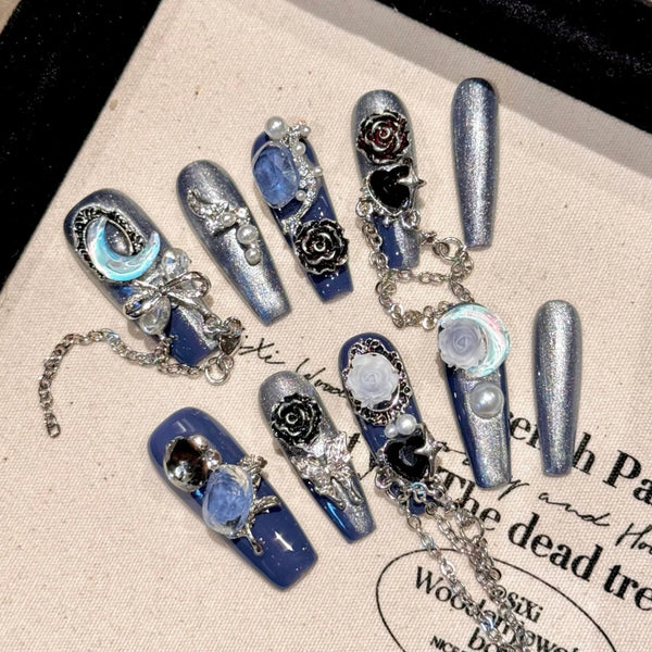 Lunar Rose Chains Nails Set