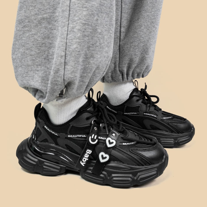 Black Heart Chunky Sneakers - Juneptune