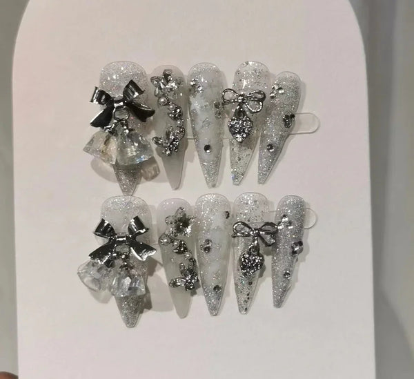 Snowy Princess Bell Nails Set