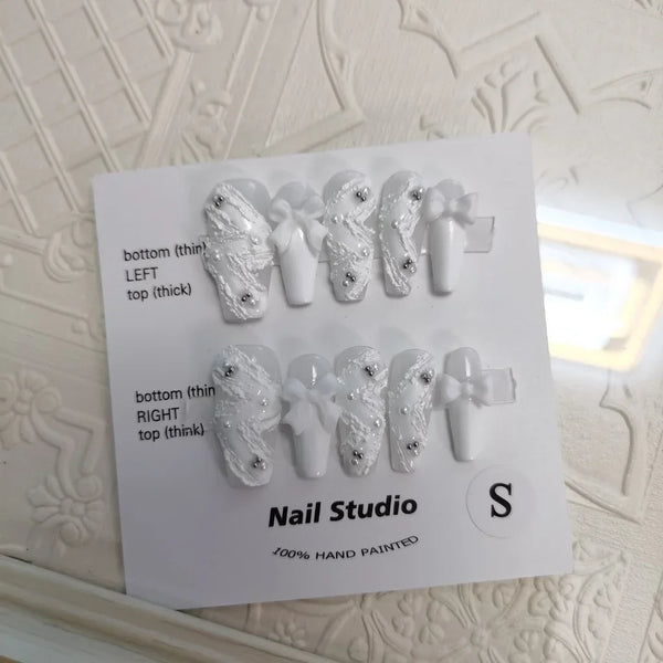 White Lace Fantasy Nails Set