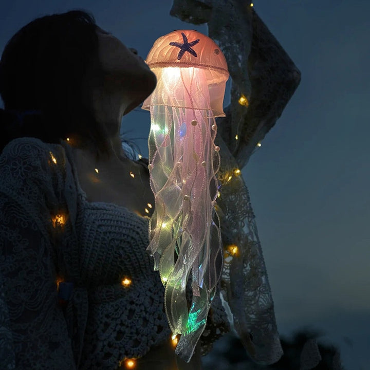 Aesthetic Jellyfish Portable LED Light - Juneptune