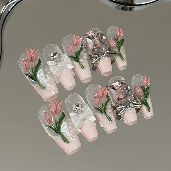Blushing Tulip Nails Set