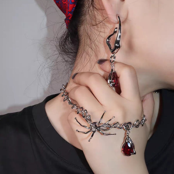 Spider Blood Drop Necklace - Juneptune