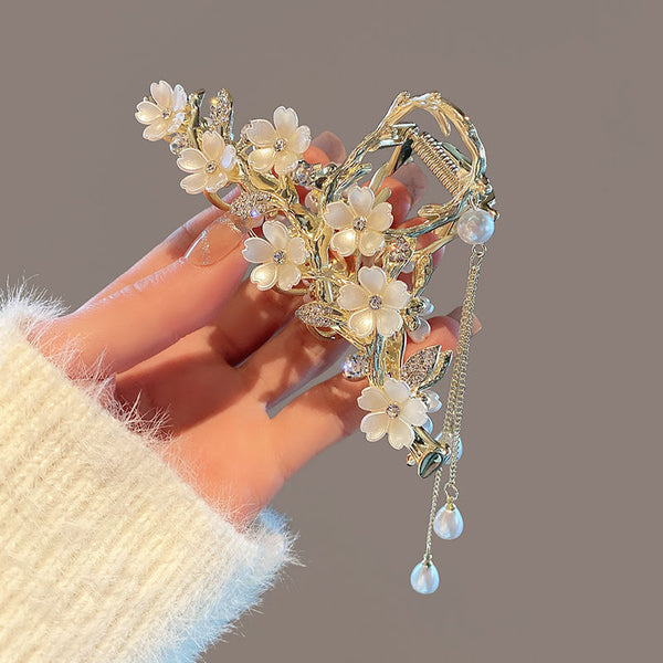 Kawaii Pearl White Flower Hair Claw - Juneptune